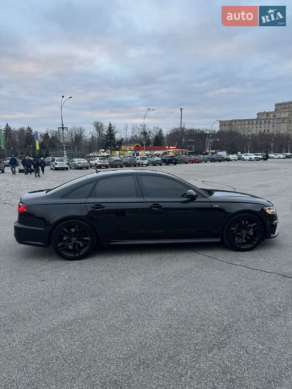 Седан Audi S6 2016 в Киеве