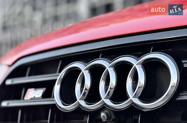 Седан Audi S6 2012 в 