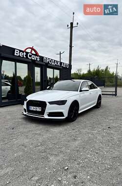 Седан Audi S6 2015 в Львові