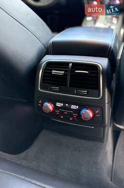 Седан Audi S6 2015 в 