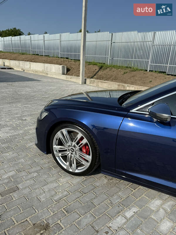 Седан Audi S6 2020 в Львове
