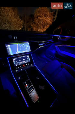 Седан Audi S6 2020 в 
