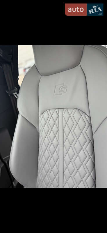 Седан Audi S6 2020 в Львове