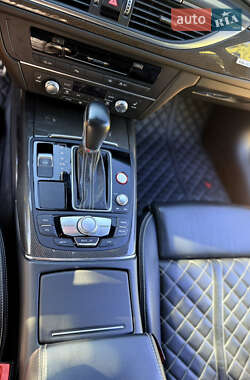 Седан Audi S6 2016 в 