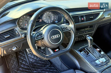 Седан Audi S6 2016 в 