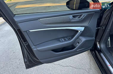 Седан Audi S6 2021 в 