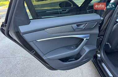 Седан Audi S6 2021 в 
