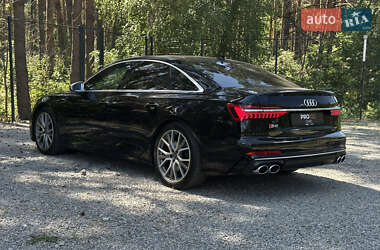 Седан Audi S6 2022 в Гостомелі