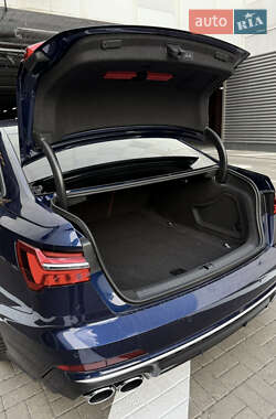 Седан Audi S6 2020 в 