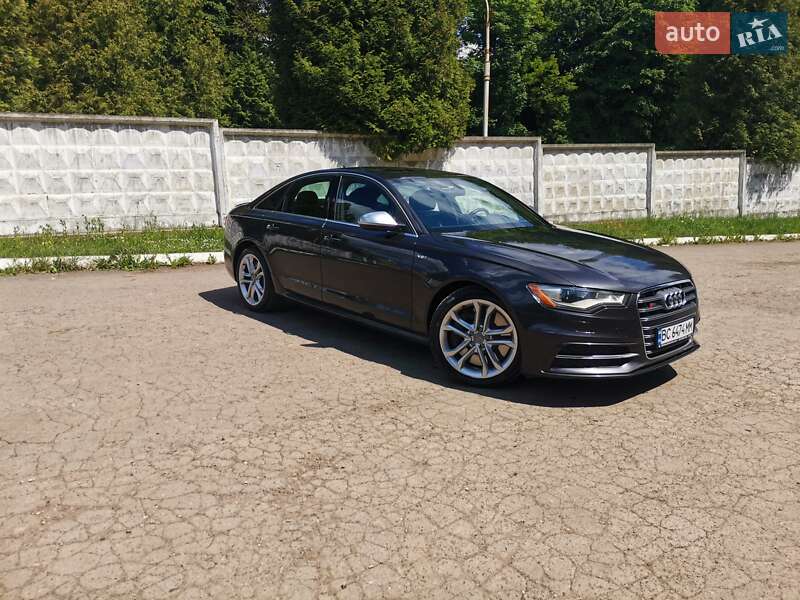 Audi S6 2013