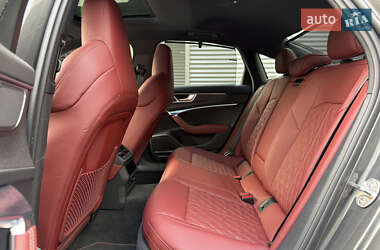 Седан Audi S6 2021 в 