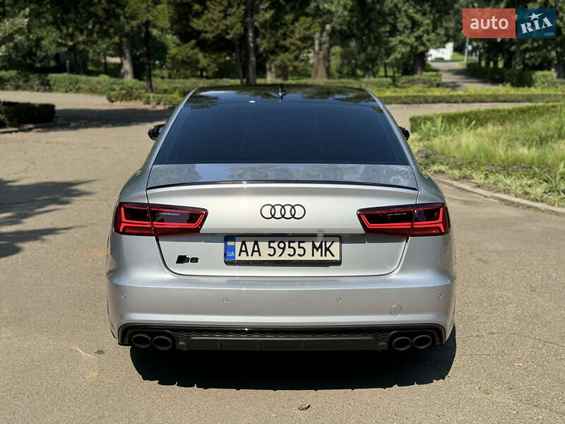Седан Audi S6 2016 в Киеве