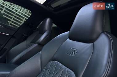 Седан Audi S6 2021 в 