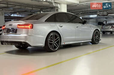 Седан Audi S6 2016 в 