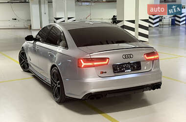Седан Audi S6 2016 в 