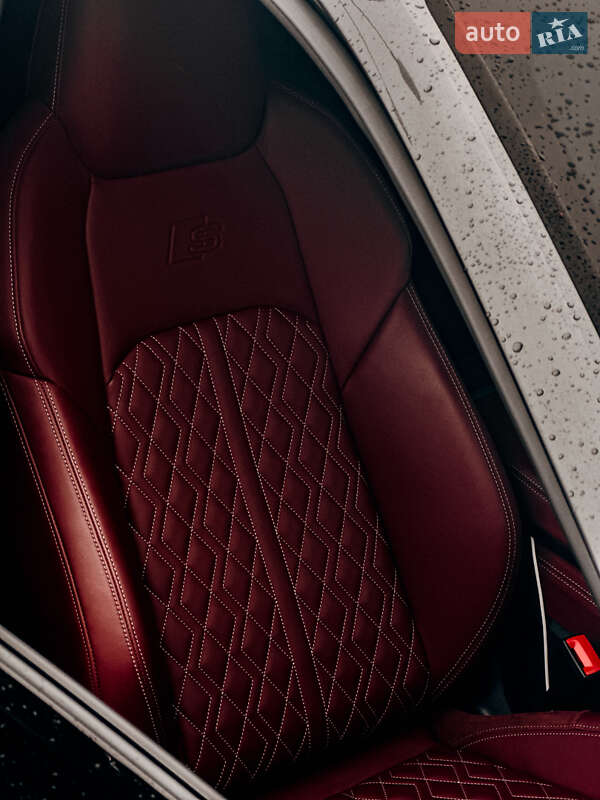 Седан Audi S6 2021 в Чернигове