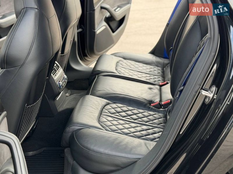 Седан Audi S6 2015 в Дніпрі