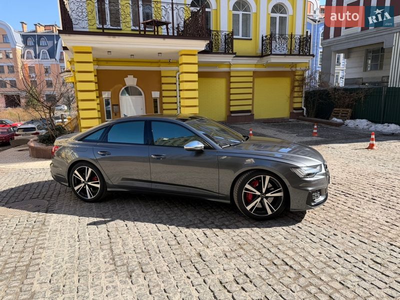 Седан Audi S6 2023 в Києві