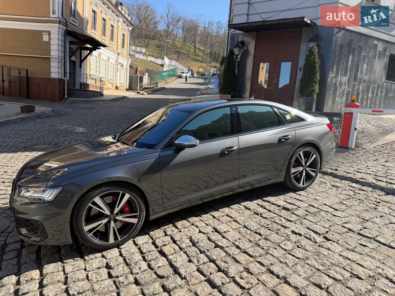 Седан Audi S6 2023 в Києві