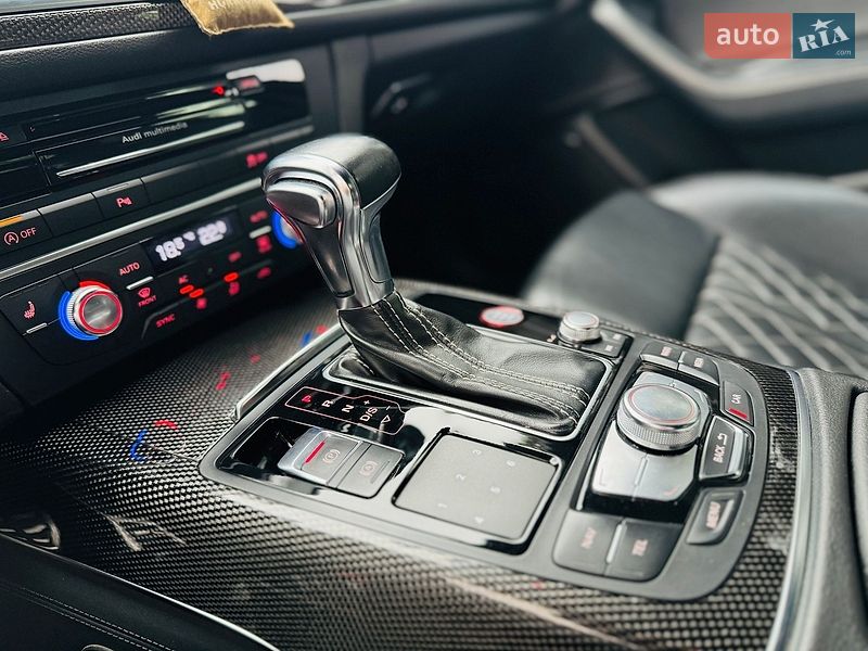 Седан Audi S6 2012 в Белогородке