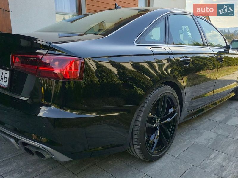 Седан Audi S6 2015 в Львове