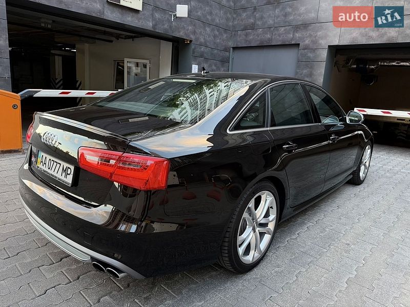 Седан Audi S6 2013 в Києві