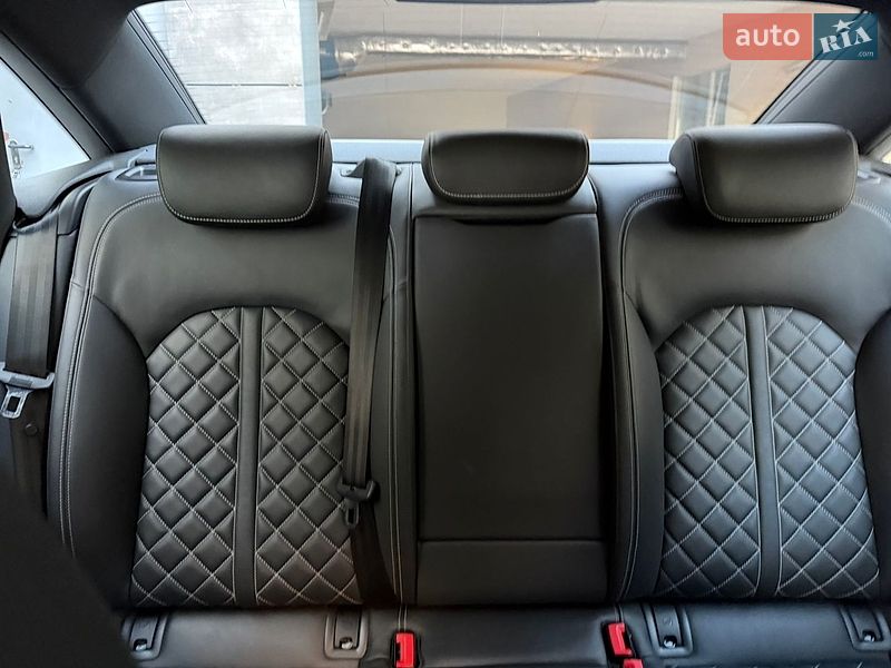 Седан Audi S6 2013 в Києві
