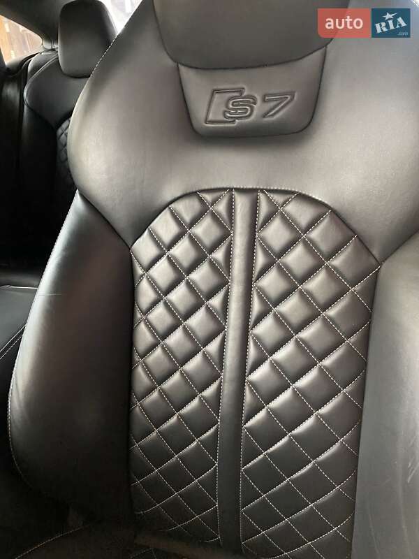 Лифтбек Audi S7 Sportback 2015 в Стрые