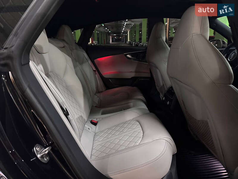Лифтбек Audi S7 Sportback 2013 в Киеве