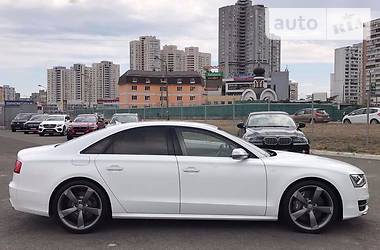 Седан Audi S8 2013 в Киеве