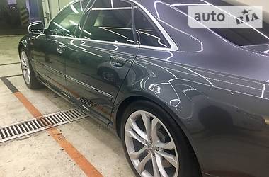  Audi S8 2008 в 
