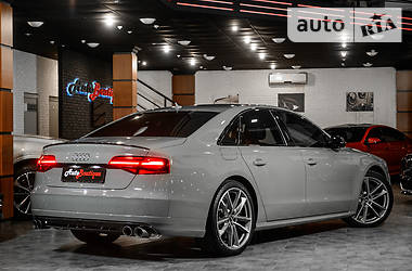 Седан Audi S8 2017 в Одессе