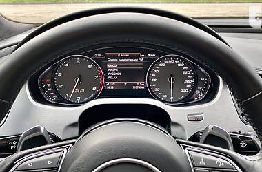 Седан Audi S8 2013 в 