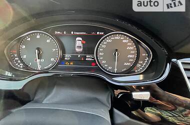 Седан Audi S8 2017 в Дніпрі