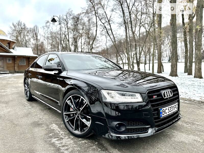 Седан Audi S8 2016 в Киеве фото 11 Седан Audi S8 2016 в Киеве
