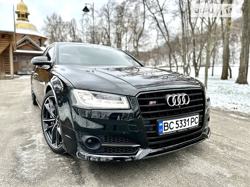 Седан Audi S8 2016 в Киеве фото 13 Седан Audi S8 2016 в Киеве