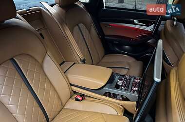 Седан Audi S8 2017 в Полтаве