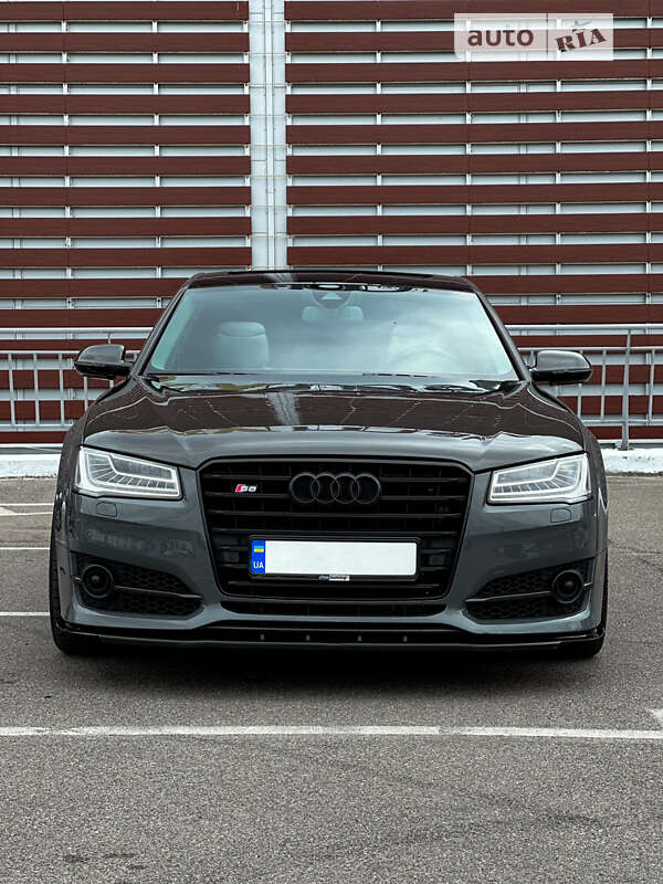 Седан Audi S8 2016 в Києві