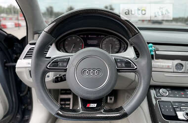 Седан Audi S8 2016 в 