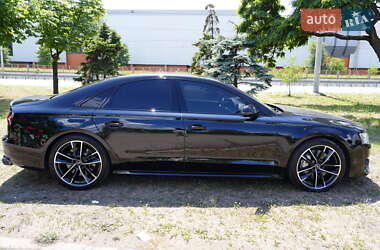 Седан Audi S8 2017 в Дніпрі