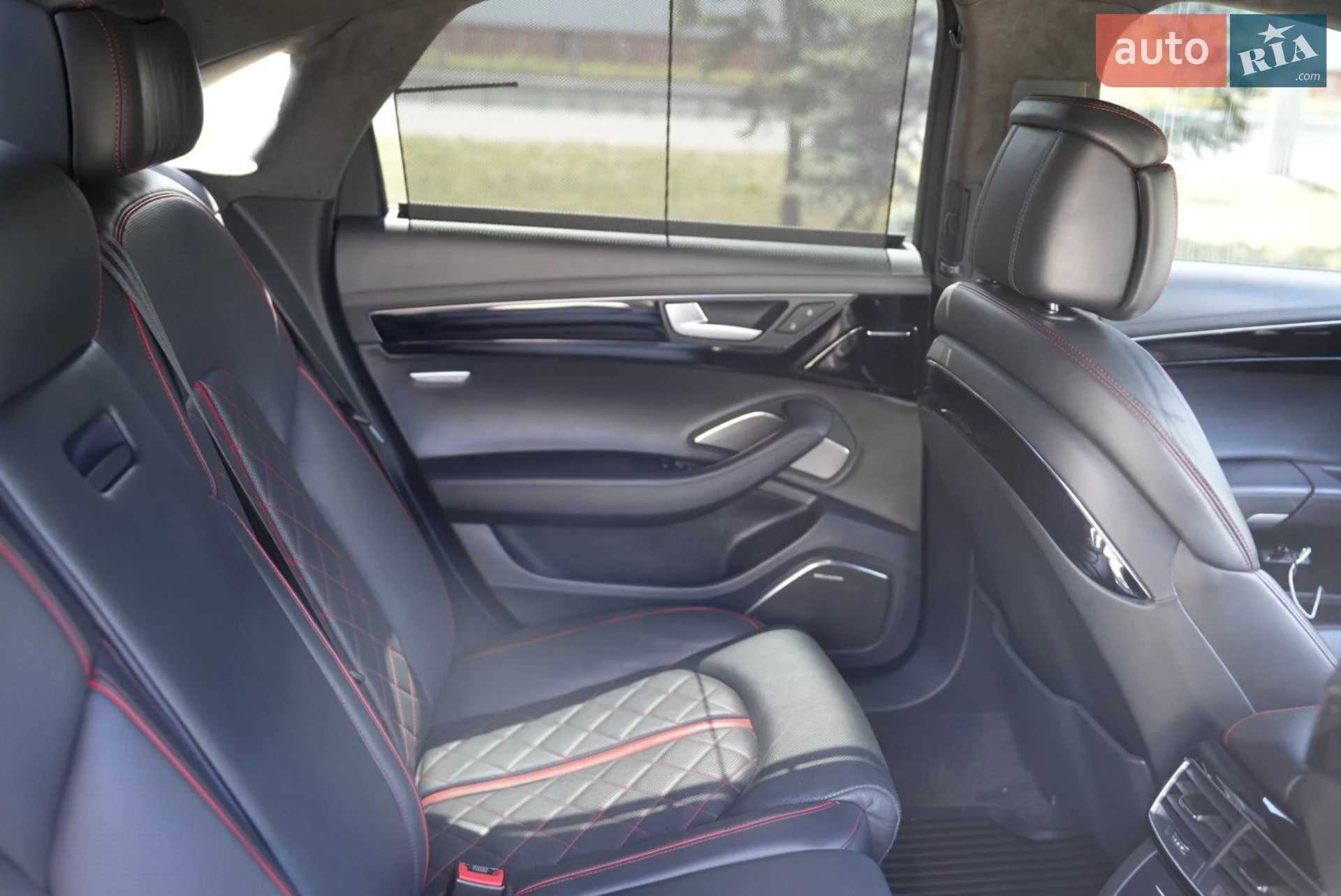 2017 Audi S8 - мініатюра 18