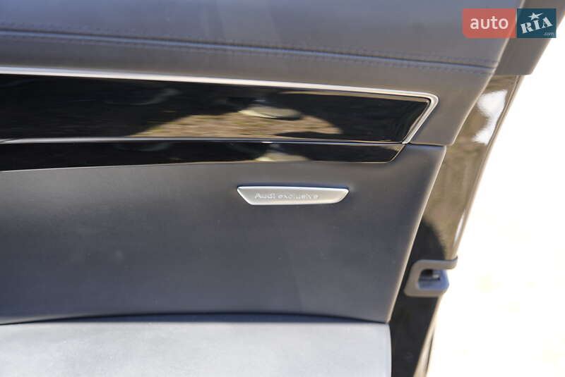 Седан Audi S8 2017 в Днепре