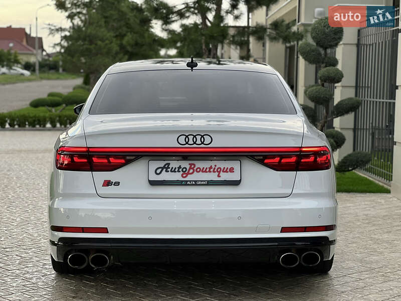 Седан Audi S8 2020 в Одесі