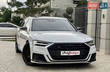 Седан Audi S8 2020 в 