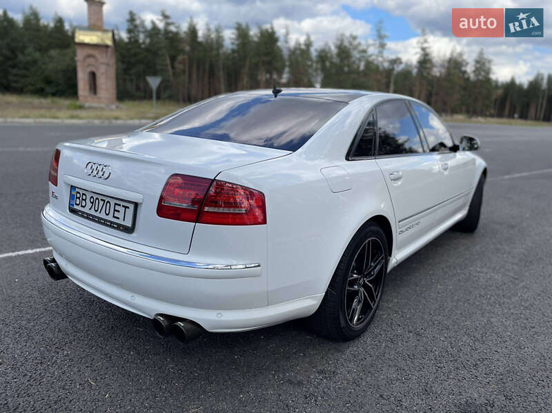 Седан Audi S8 2008 в Одессе