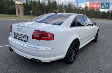 Седан Audi S8 2008 в 