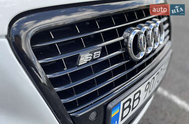 Седан Audi S8 2008 в 
