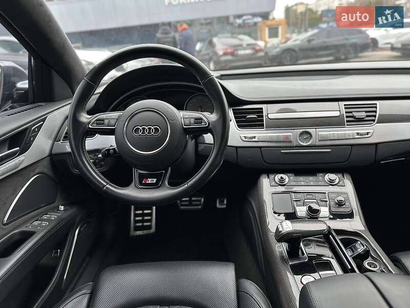 Седан Audi S8 2015 в Києві