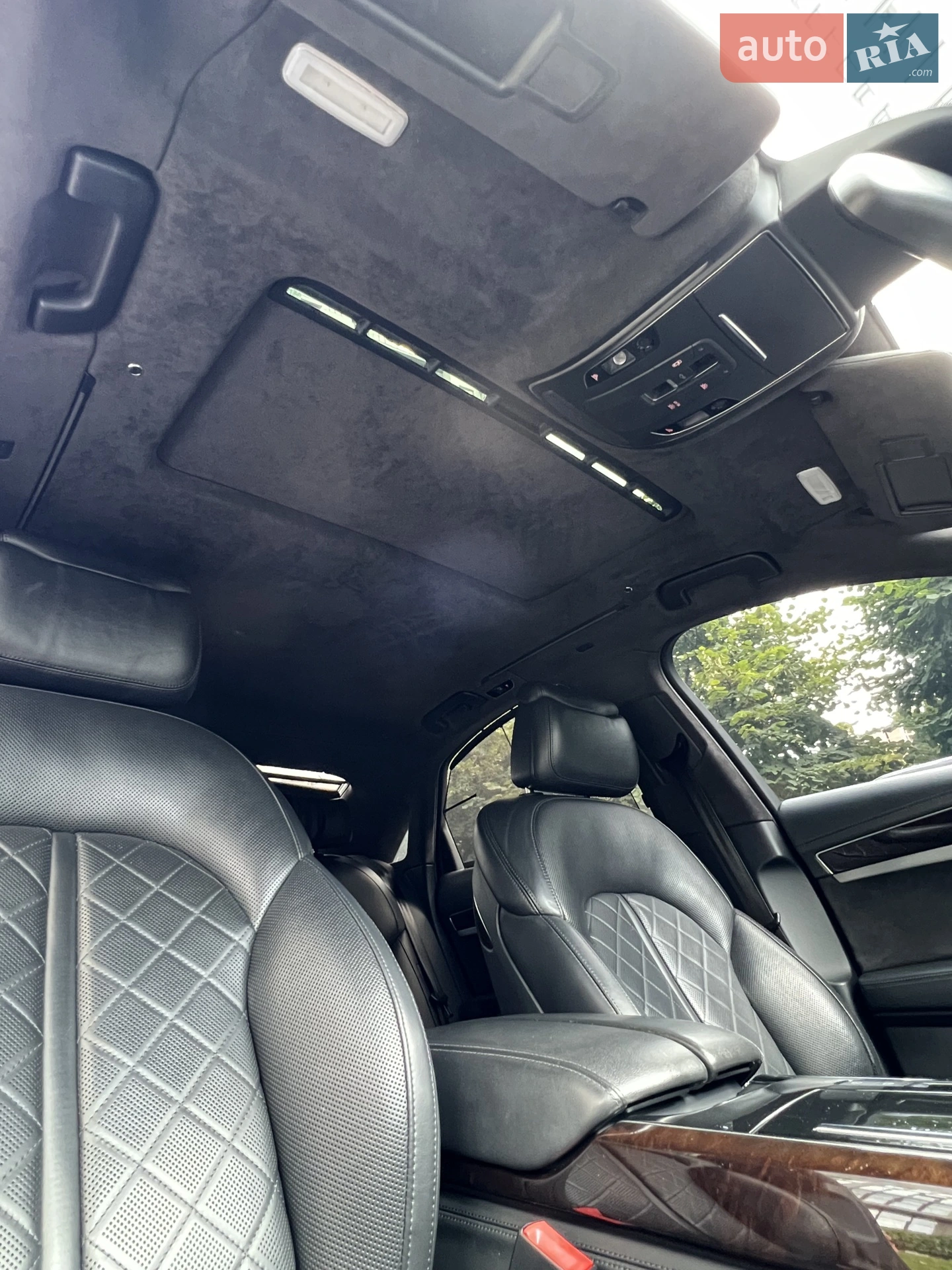 2012 Audi S8 - мініатюра 37