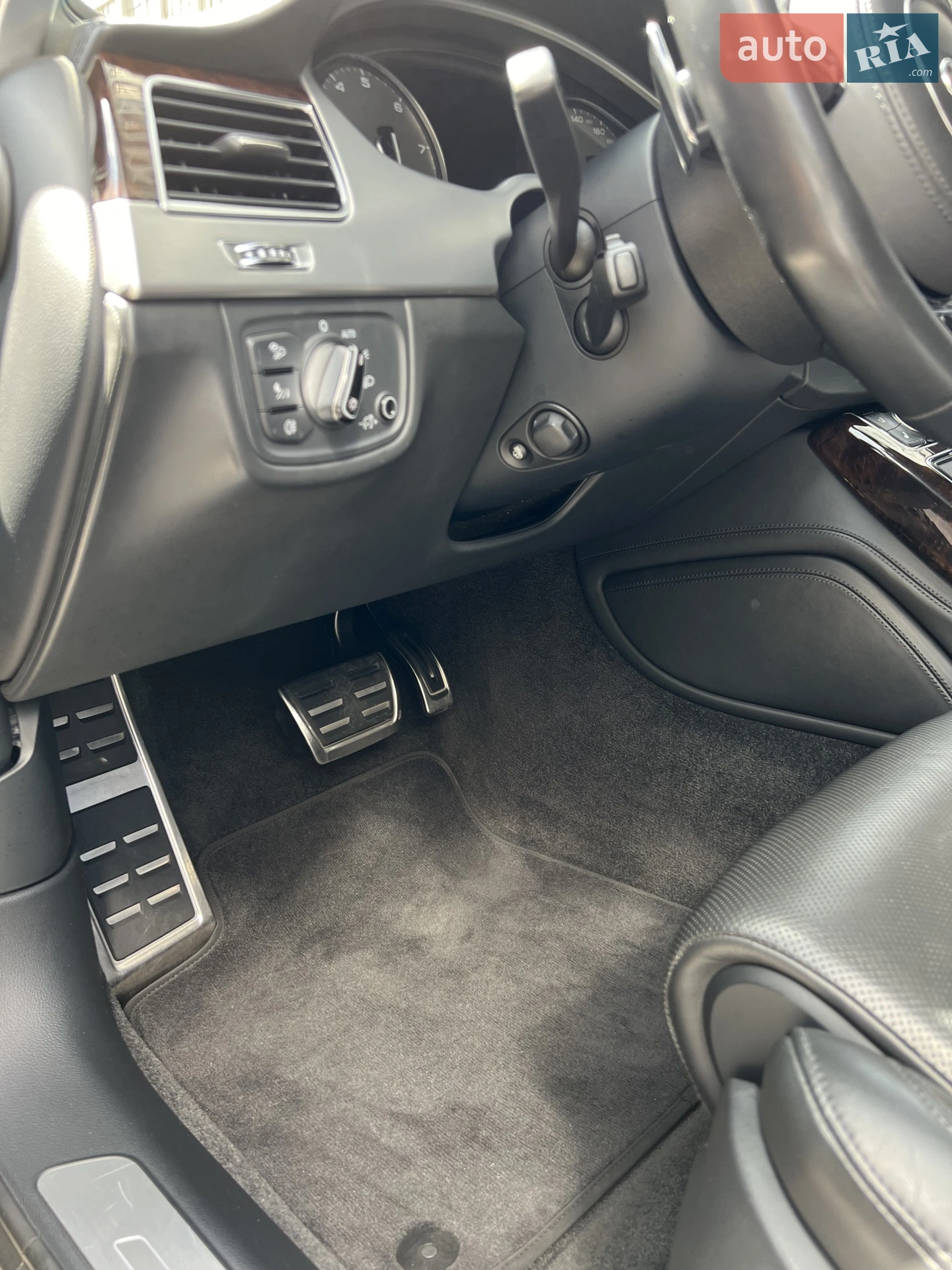 2012 Audi S8 - мініатюра 52